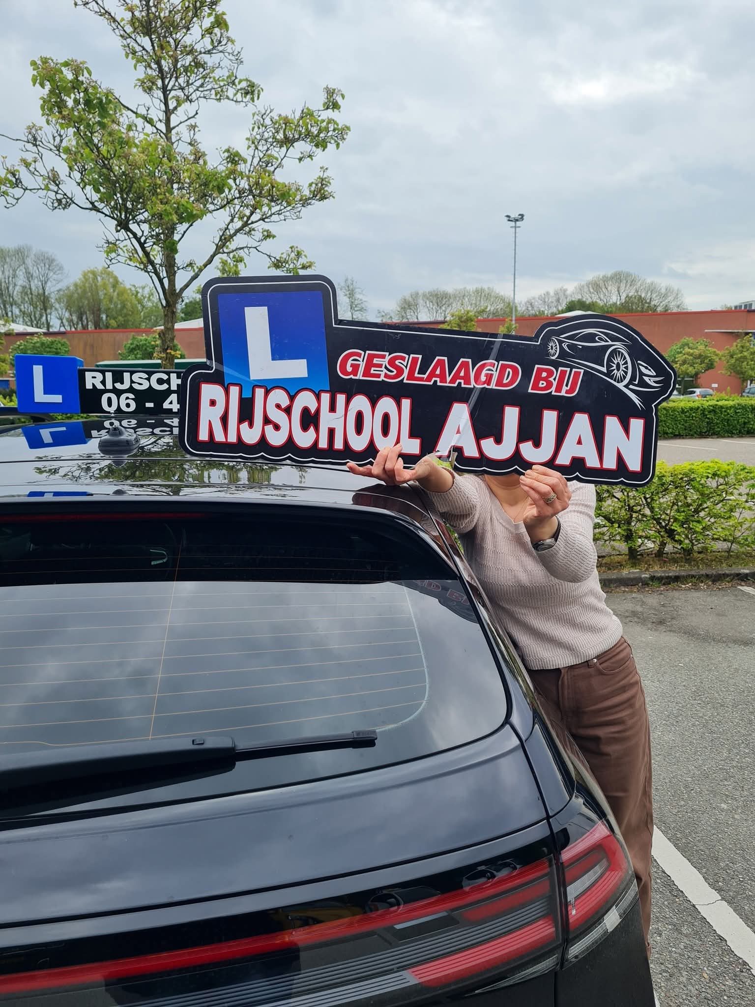 Geslaagd bij Rijschool Ajjan